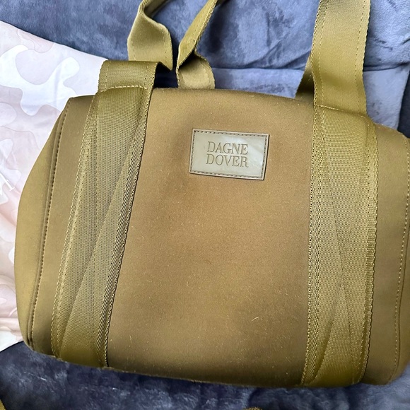 Dagne Dove- Landon carry all bag - Picture 1 of 11
